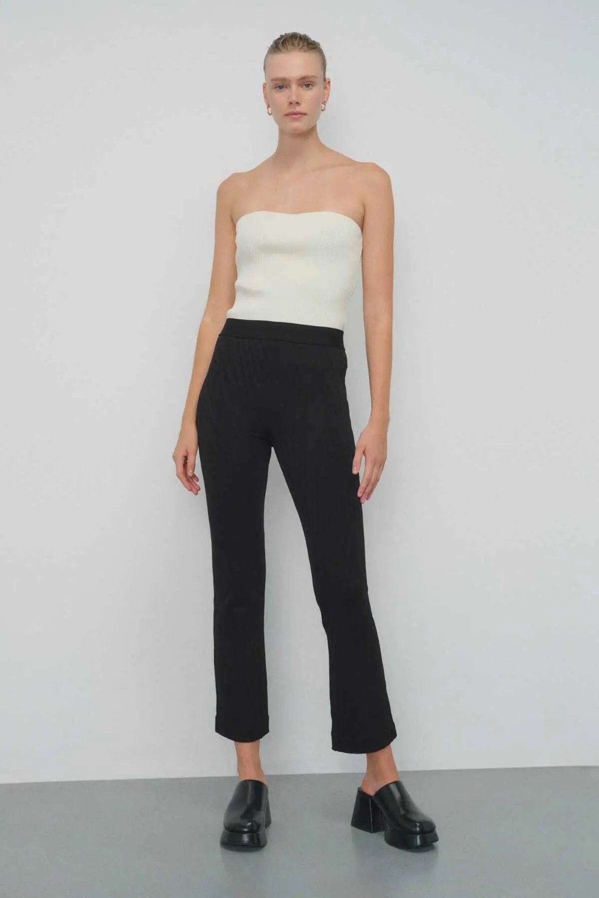 Desenli Siyah Kadın Pantolon  Mısırlı 1951