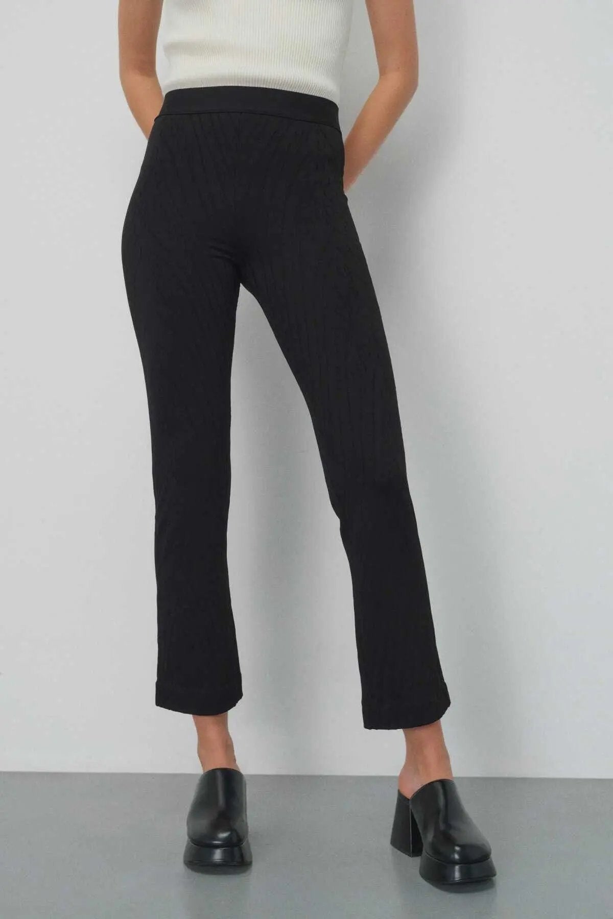 Desenli Siyah Kadın Pantolon  Mısırlı 1951