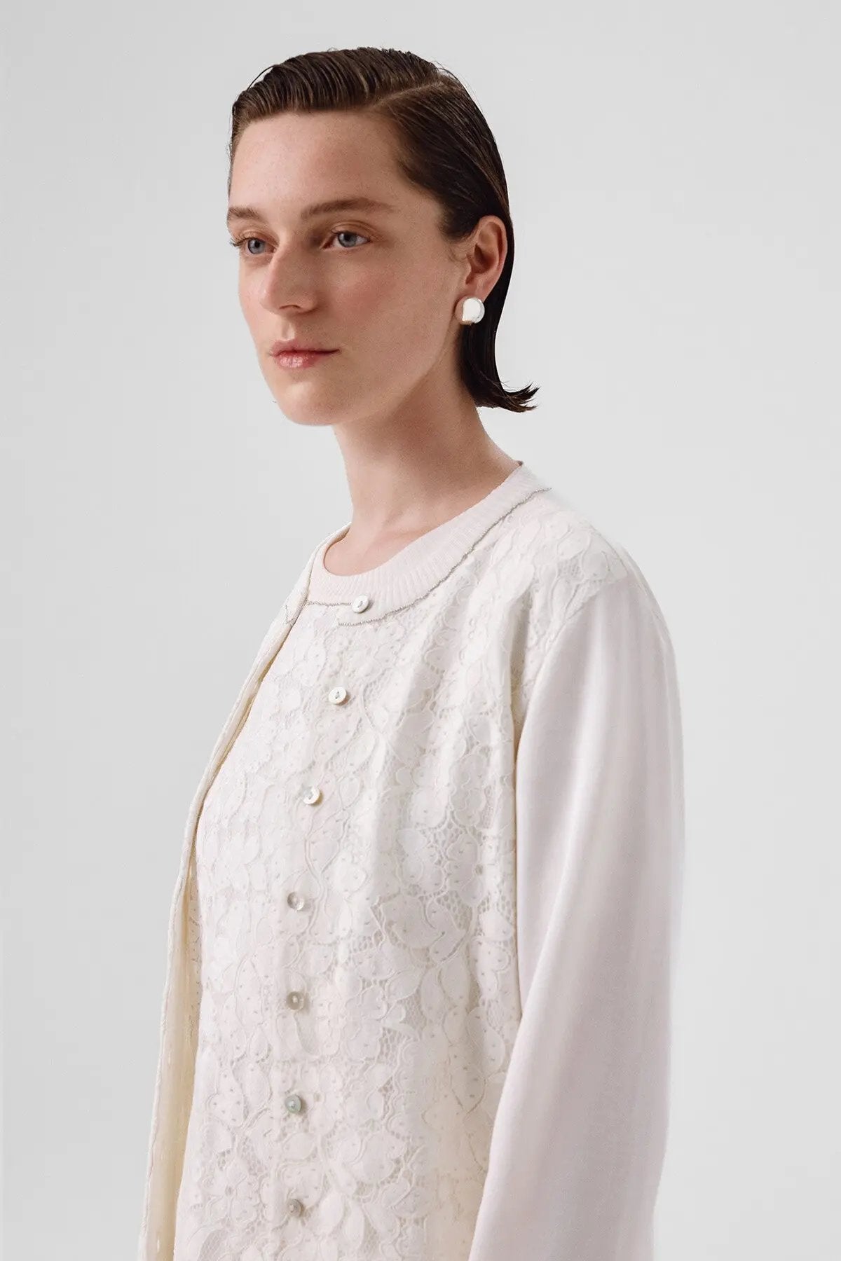 Ekru Dantel Detaylı Düğmeli Kadın Hırka  Mısırlı 1951