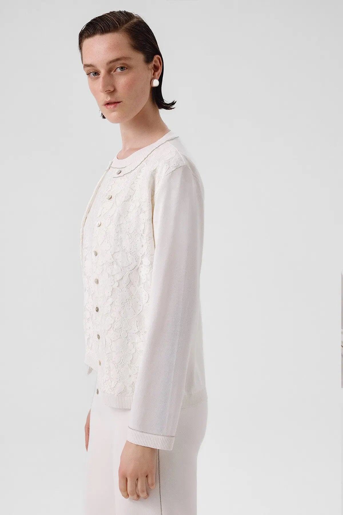 Ekru Dantel Detaylı Düğmeli Kadın Hırka  Mısırlı 1951