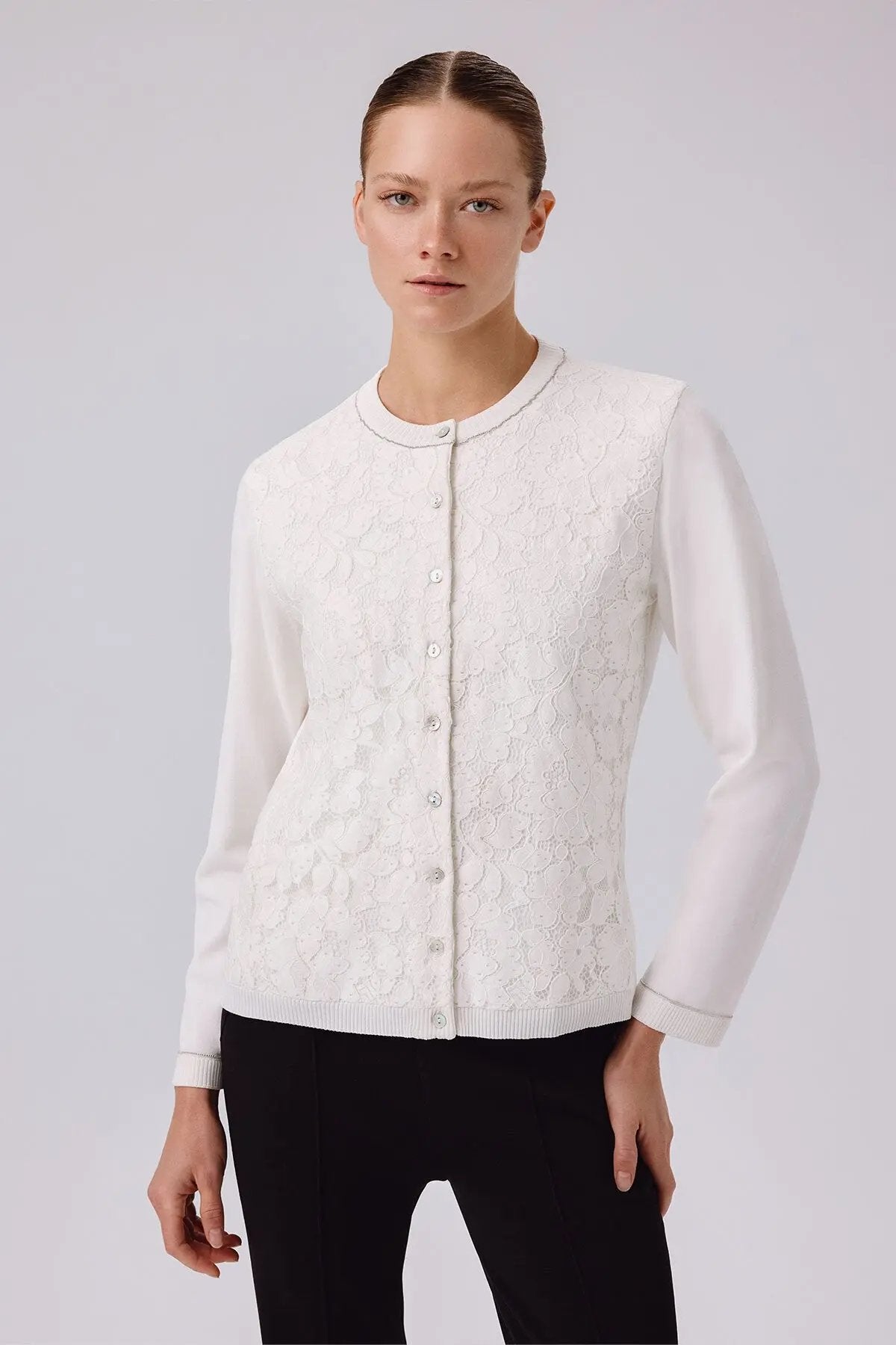 Ekru Dantel Detaylı Düğmeli Kadın Hırka  Mısırlı 1951