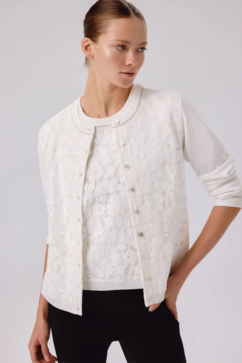 Ekru Dantel Detaylı Düğmeli Kadın Hırka