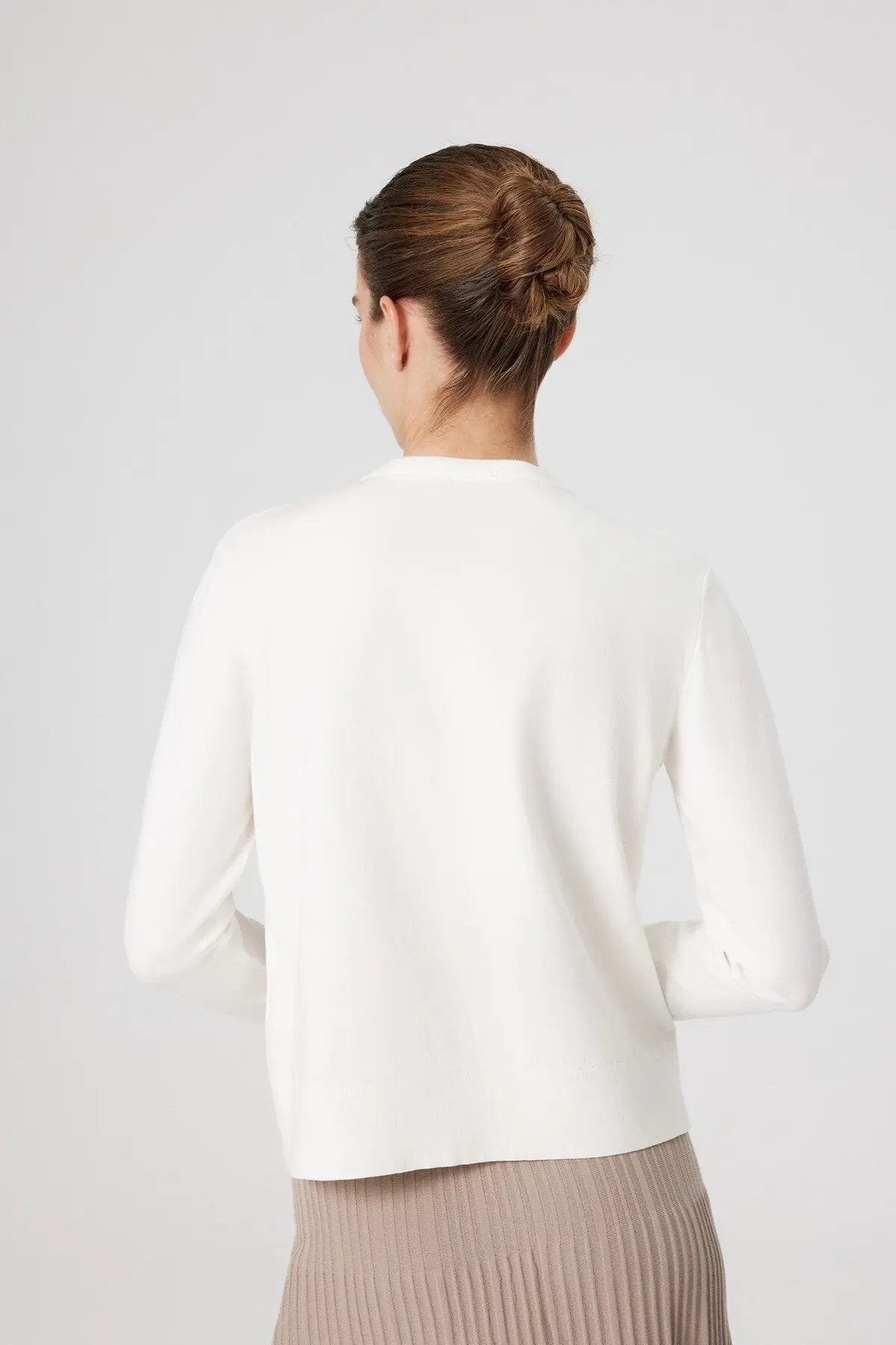 Ekru Düğme Detaylı Kadın Hırka  Mısırlı 1951