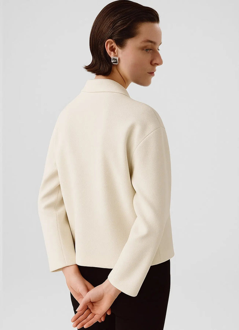Ekru Gömlek Yaka Fermuarlı Kadın Ceket