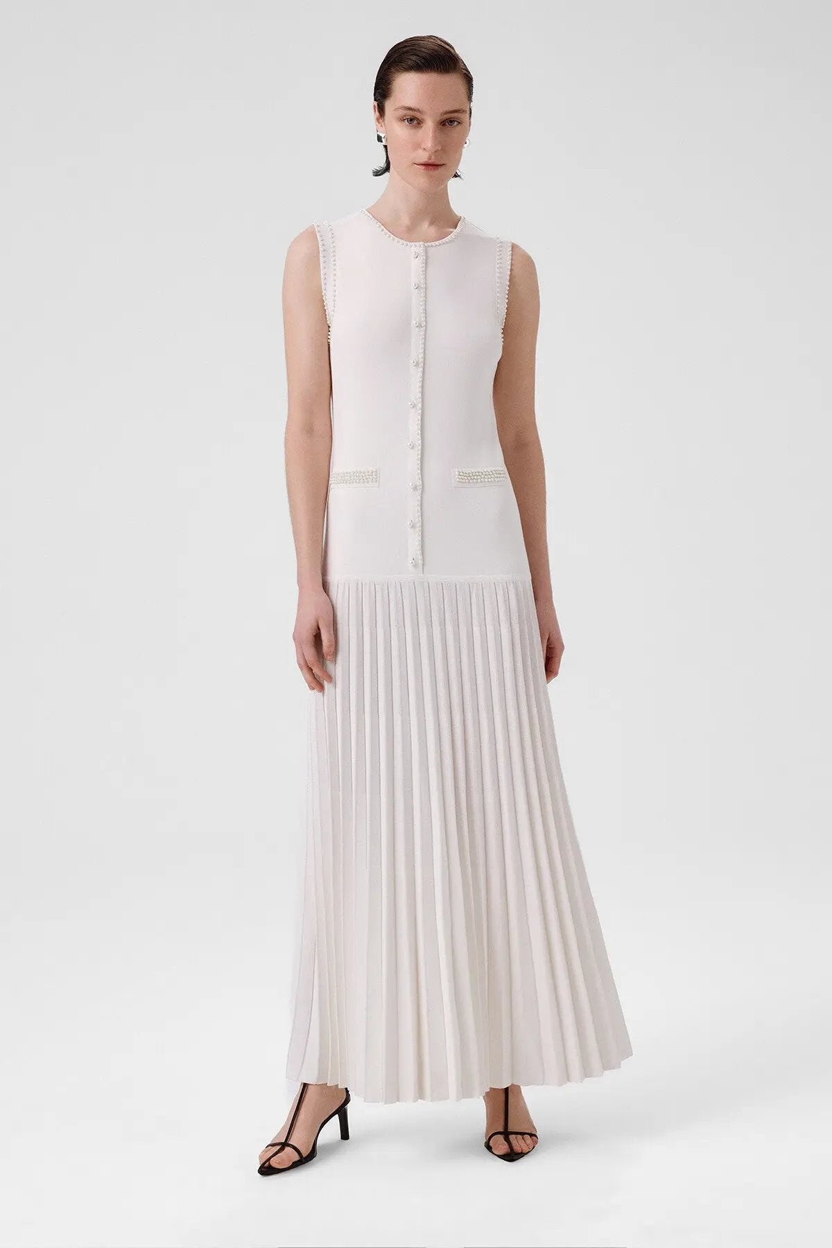 Ekru İnci İşlemeli Eteği Piliseli Uzun Elbise  Mısırlı 1951