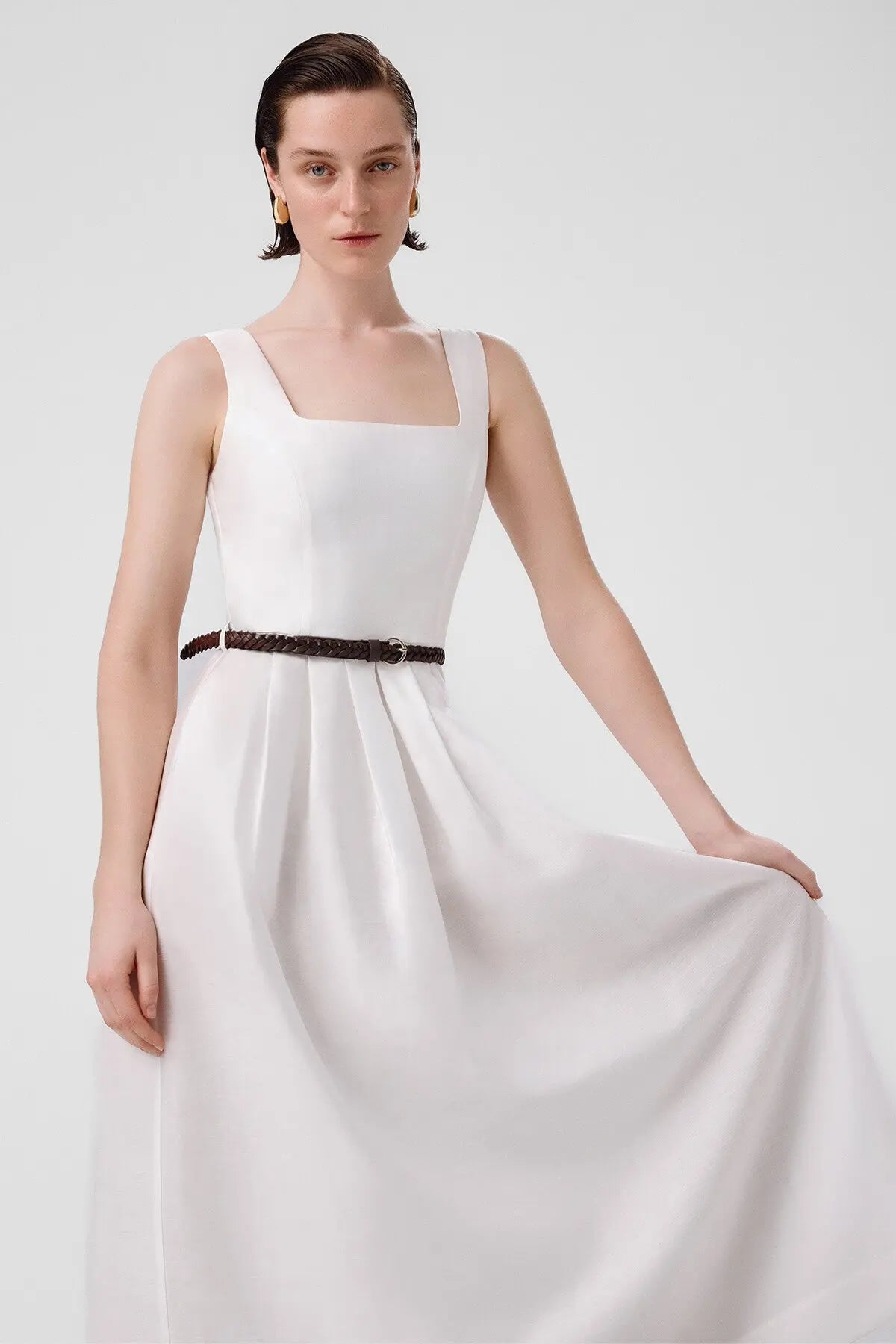 Ekru Kare Yaka Kemer Detaylı Uzun Elbise  Mısırlı 1951