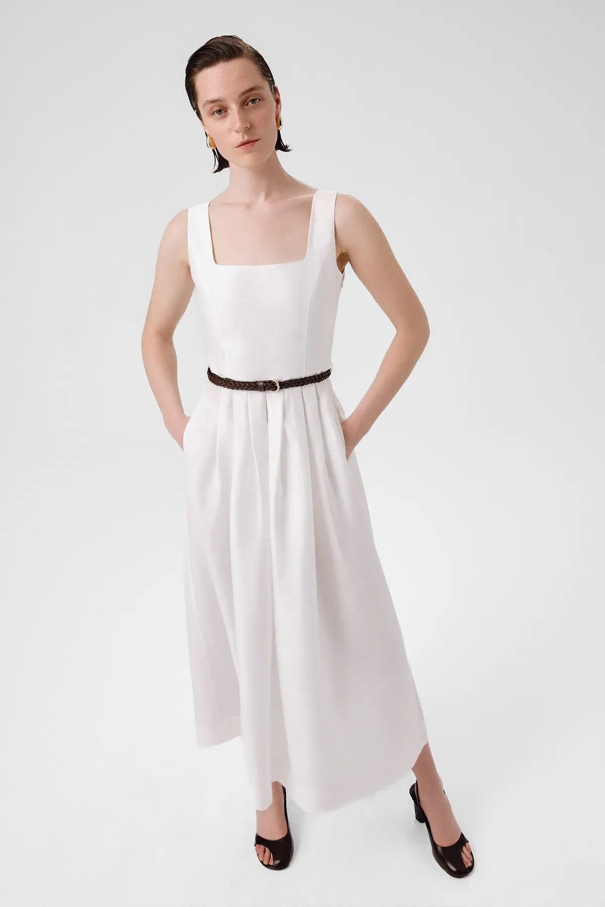 Ekru Kare Yaka Kemer Detaylı Uzun Elbise  Mısırlı 1951