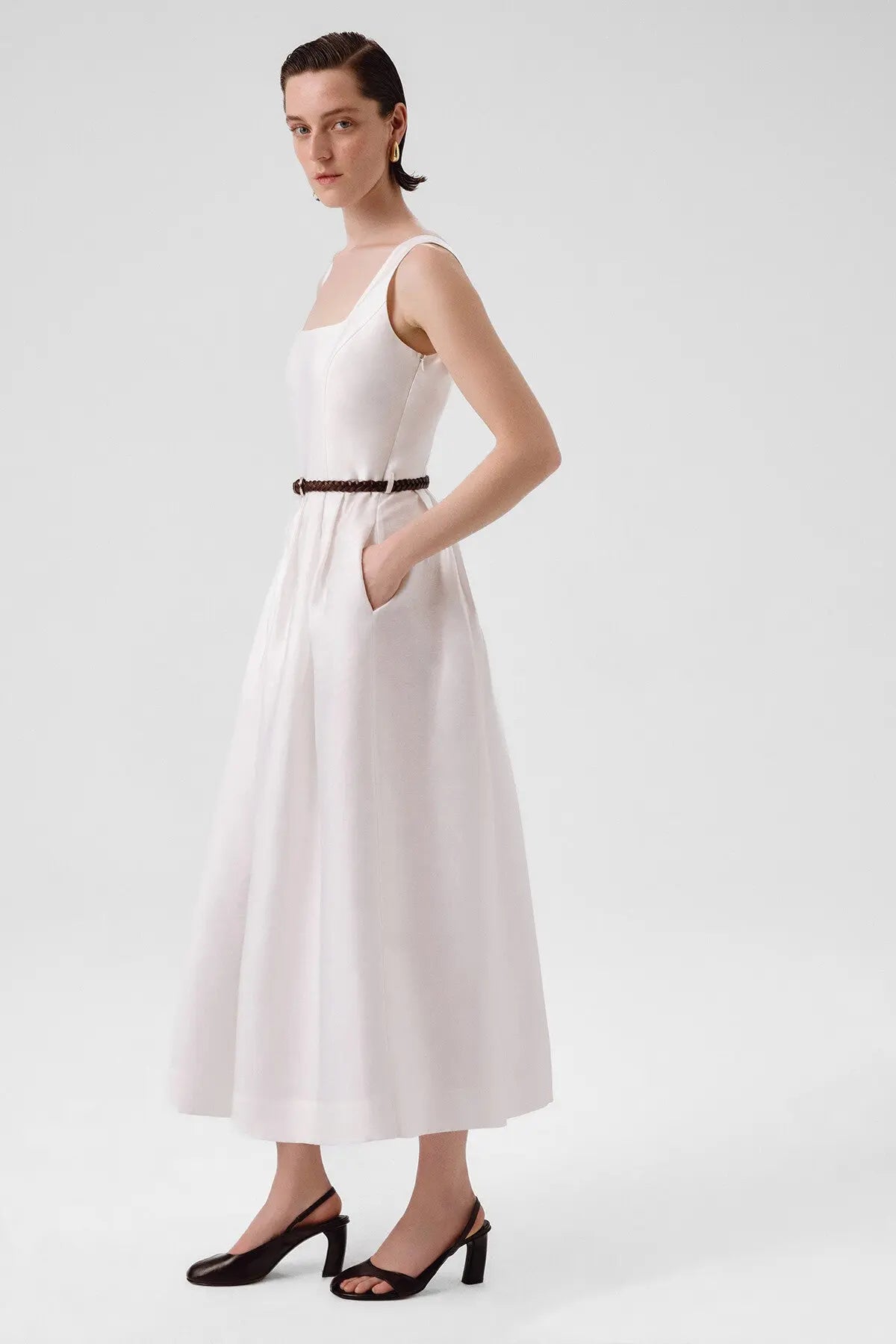 Ekru Kare Yaka Kemer Detaylı Uzun Elbise  Mısırlı 1951