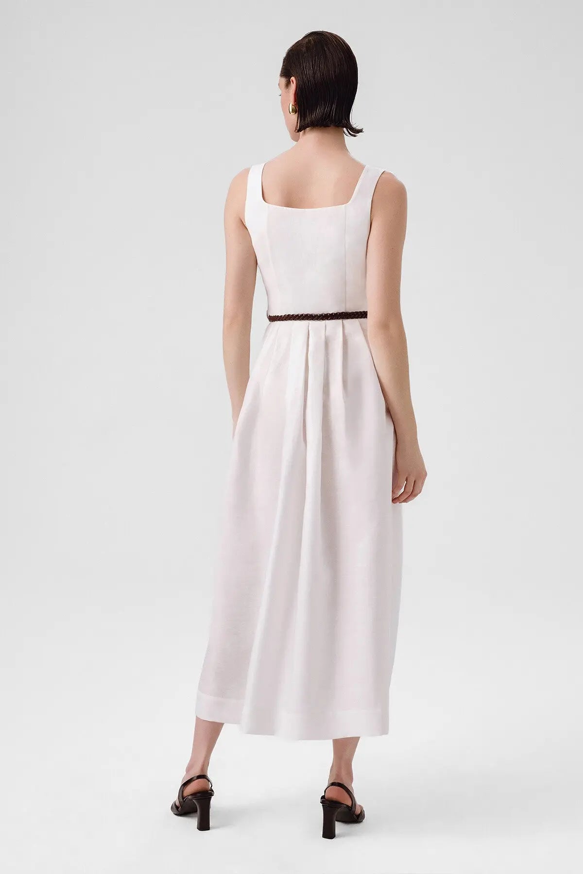 Ekru Kare Yaka Kemer Detaylı Uzun Elbise  Mısırlı 1951