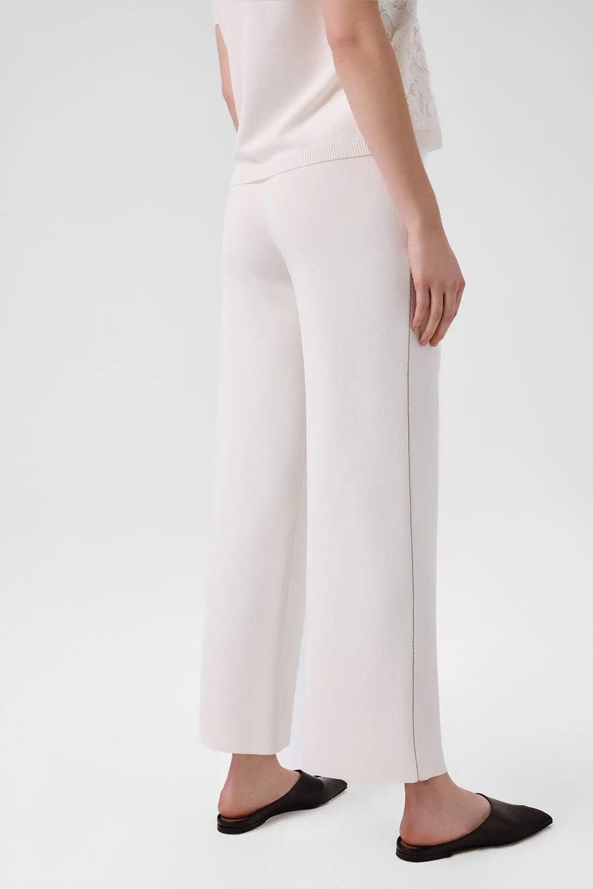 Ekru Kemer Detaylı Bol Paça Kadın Pantolon  Mısırlı 1951