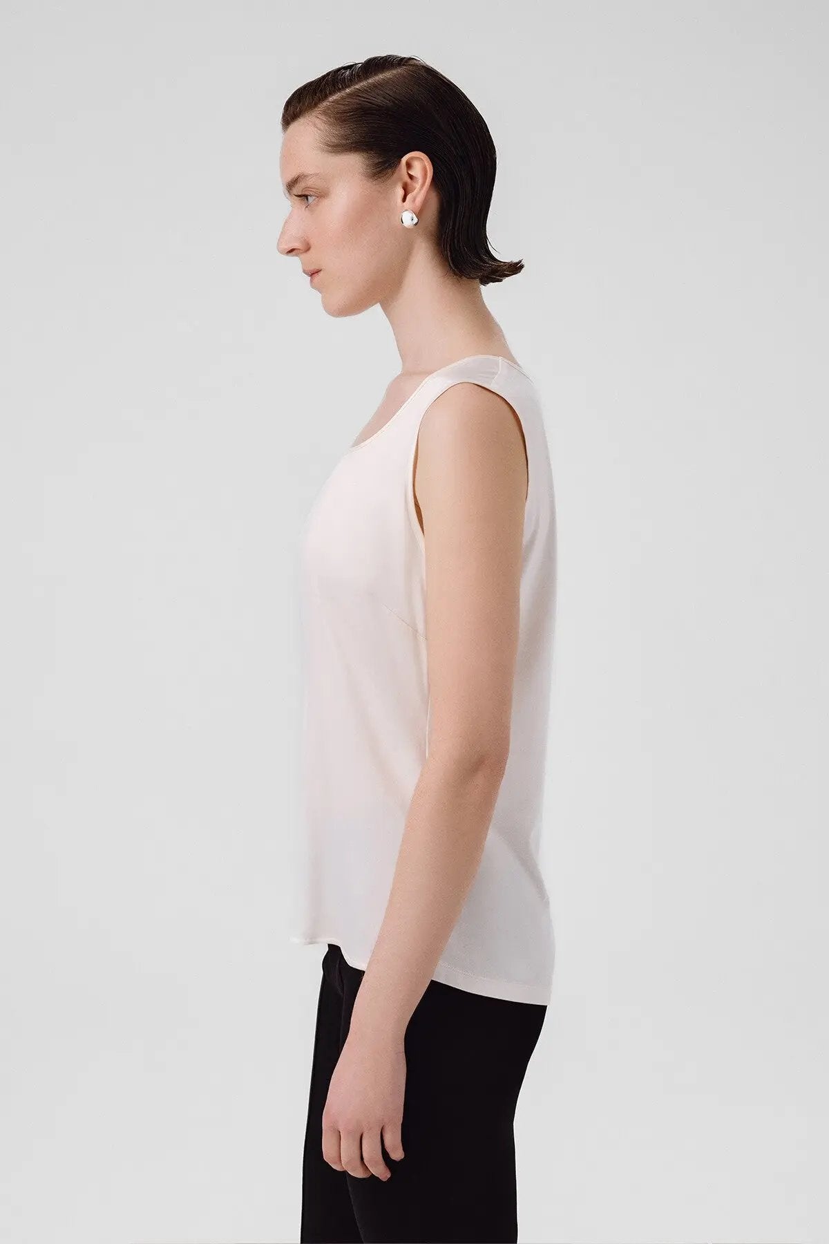 Ekru Yuvarlak Yaka Saten Kadın Atlet  Mısırlı 1951