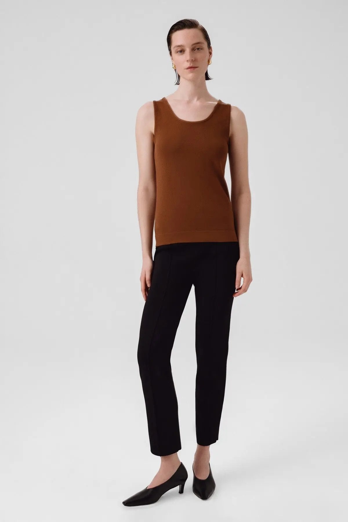 Kahverengi Kalın Askılı Yuvarlak Yaka Kadın Atlet  Mısırlı 1951