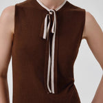 Kahverengi Yakası Bağlamalı Kolsuz Bluz  Mısırlı 1951