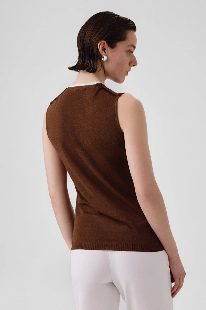 Kahverengi Yakası Bağlamalı Kolsuz Bluz