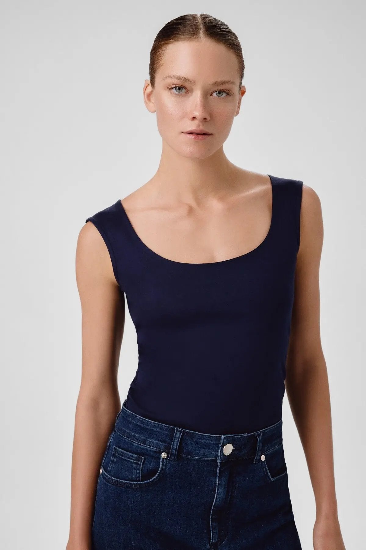 Lacivert Oval Yaka Kolsuz Bluz  Mısırlı 1951