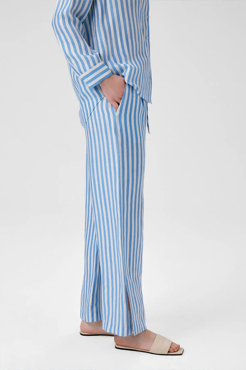 Mavi Beyaz Çizgili Paçası Yırtmaçlı Kadın Pantolon  Mısırlı 1951