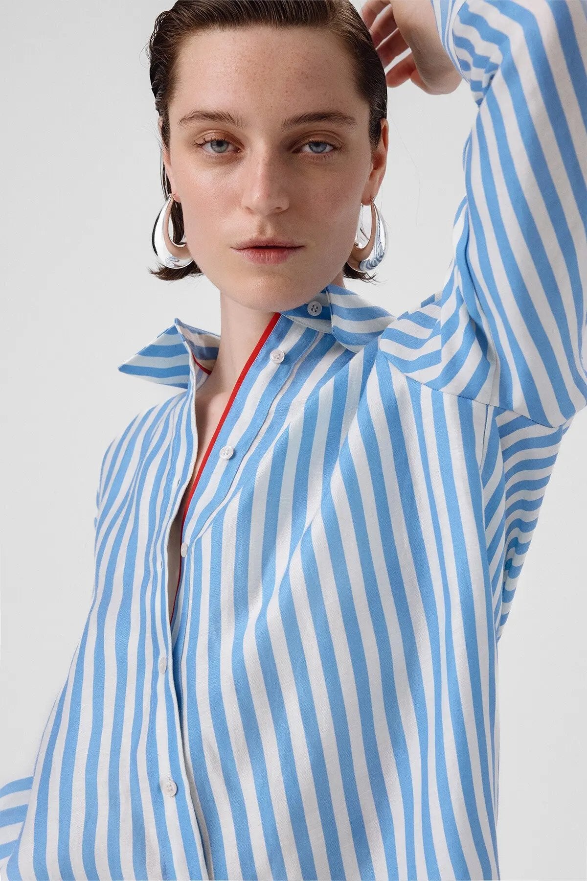 Mavi Beyaz Çizgili Uzun Kollu Kadın Gömlek  Mısırlı 1951