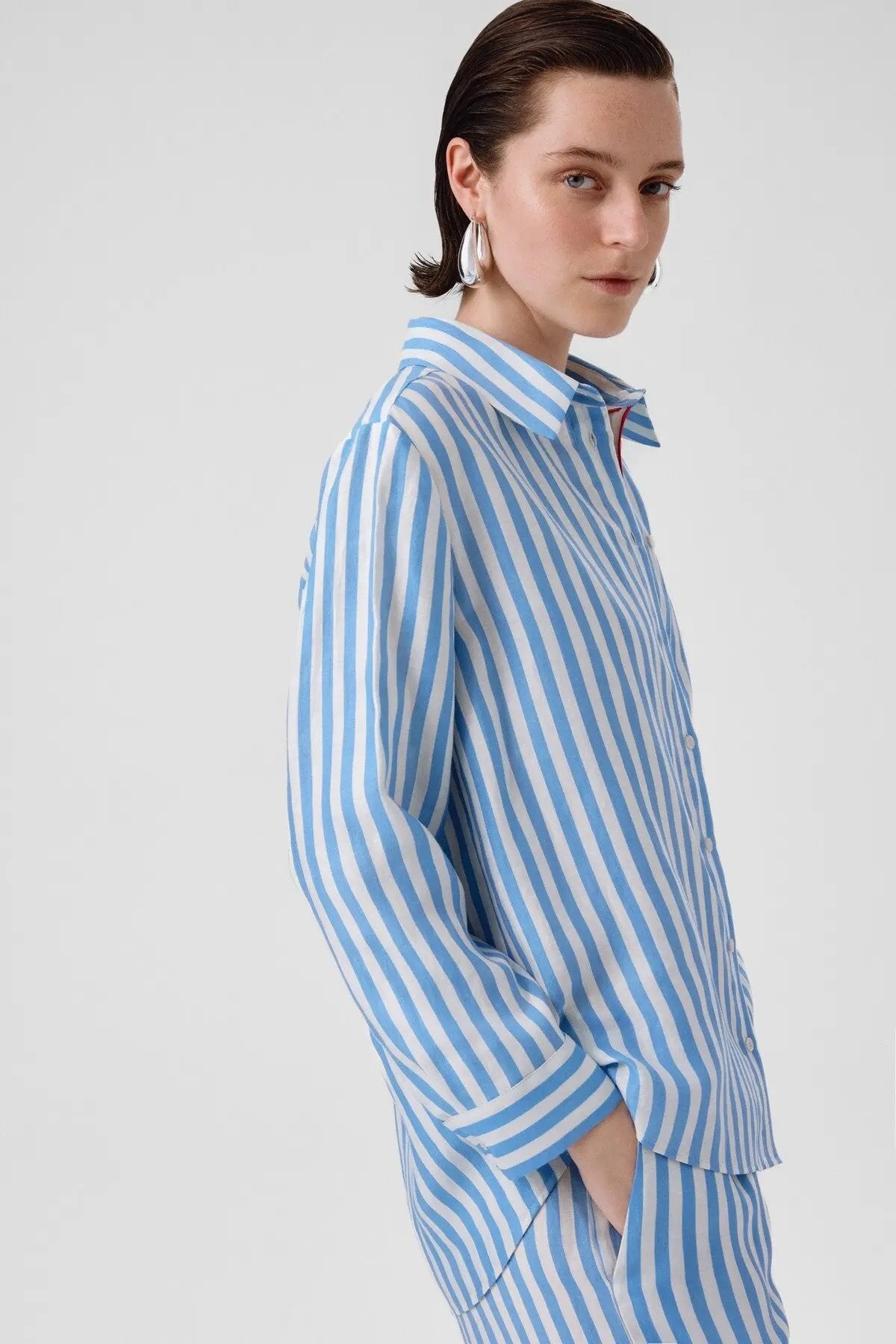 Mavi Beyaz Çizgili Uzun Kollu Kadın Gömlek  Mısırlı 1951