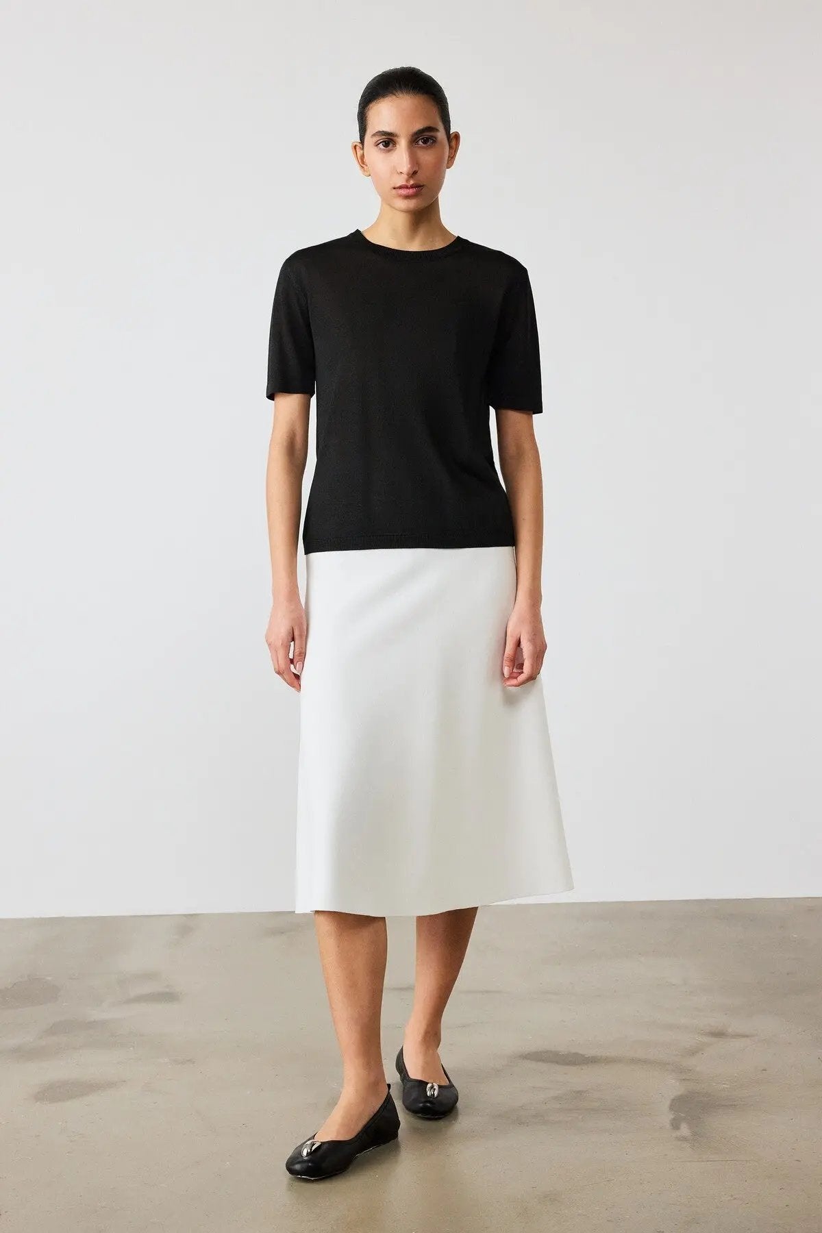 Siyah Kısa Kollu Triko Kadın Tişört  Mısırlı 1951