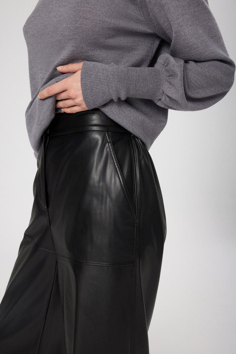 Siyah Suni Deri Kadın Pantolon