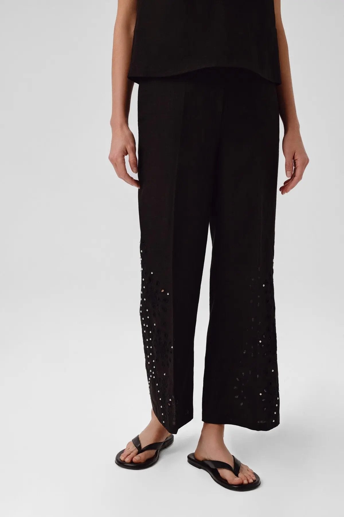 Siyah Taş İşlemeli Kadın Pantolon  Mısırlı 1951