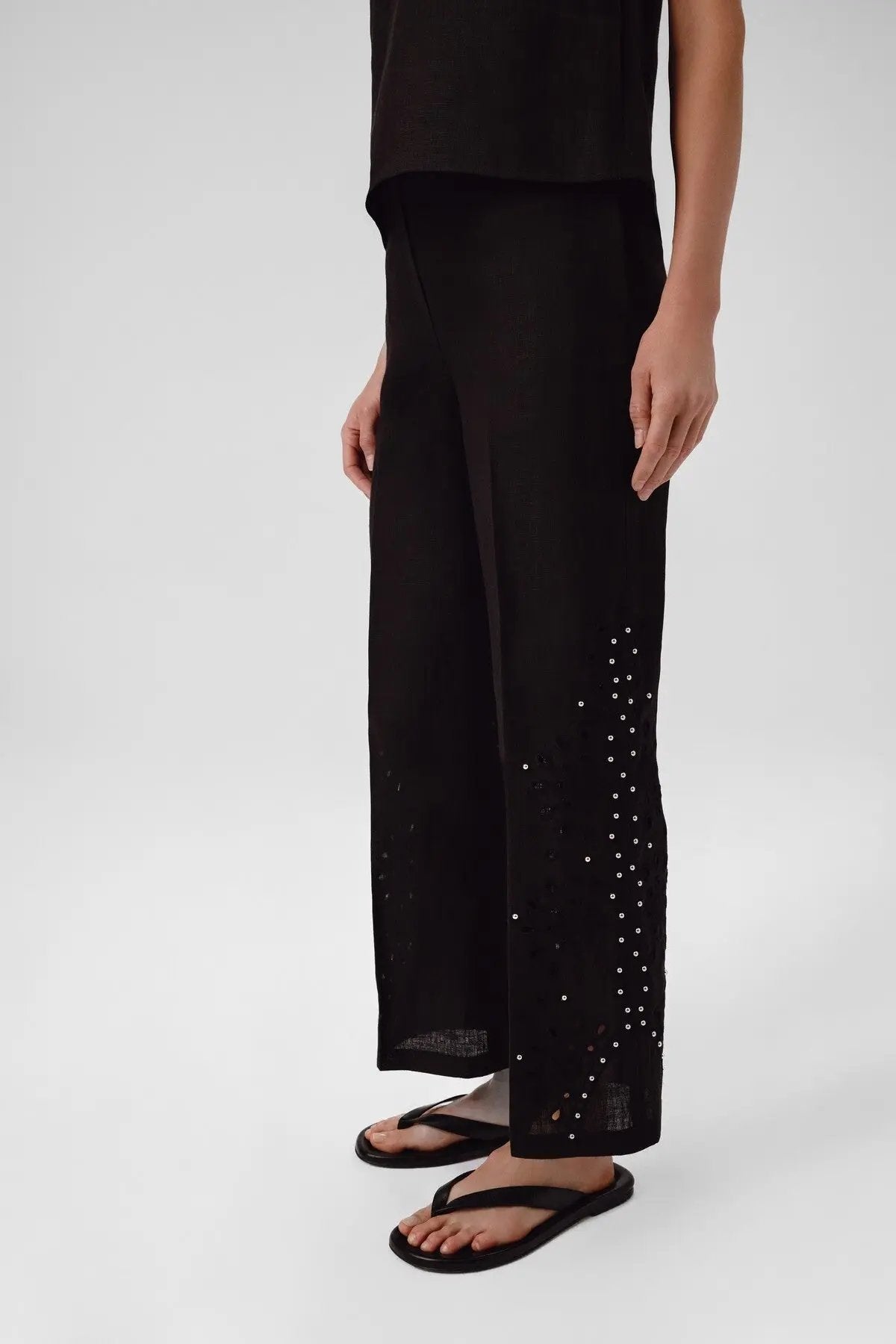 Siyah Taş İşlemeli Kadın Pantolon  Mısırlı 1951