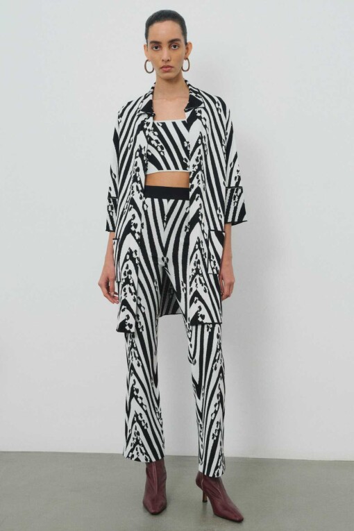 Black and White Patterned Women's Cardigan - Triko Mısırlı