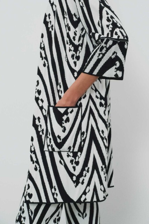Black and White Patterned Women's Cardigan - Triko Mısırlı