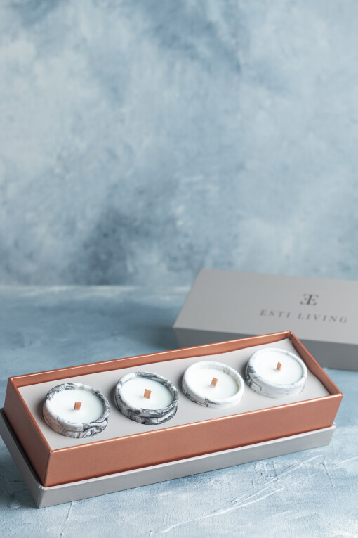 Black Rose 4-Piece Candle Set 