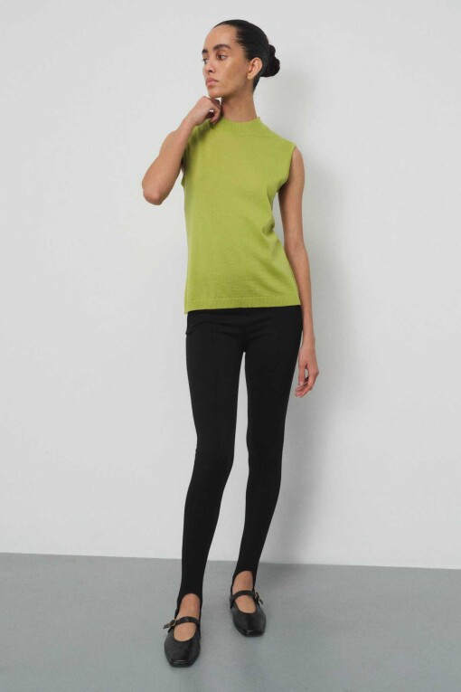 Green Half High Neck Sleeveless Knit Blouse - Triko Mısırlı