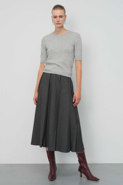Short Sleeve Grey Knit Women's Sweater 